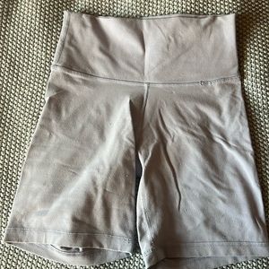 TNA biker shorts small lilac purple